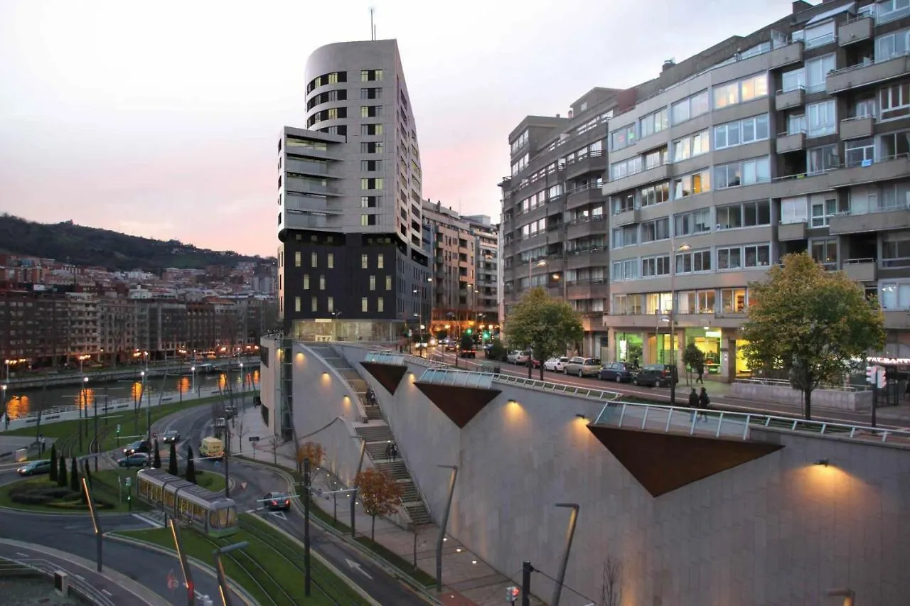 Διαμέρισμα Apartamento Frente Al Guggenheim Con Wifi Y Parking Privado Gratis Μπιλμπάο